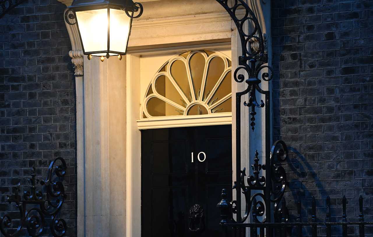 Met Police will start handing out 20 fines for Downing Street parties during lockdown today