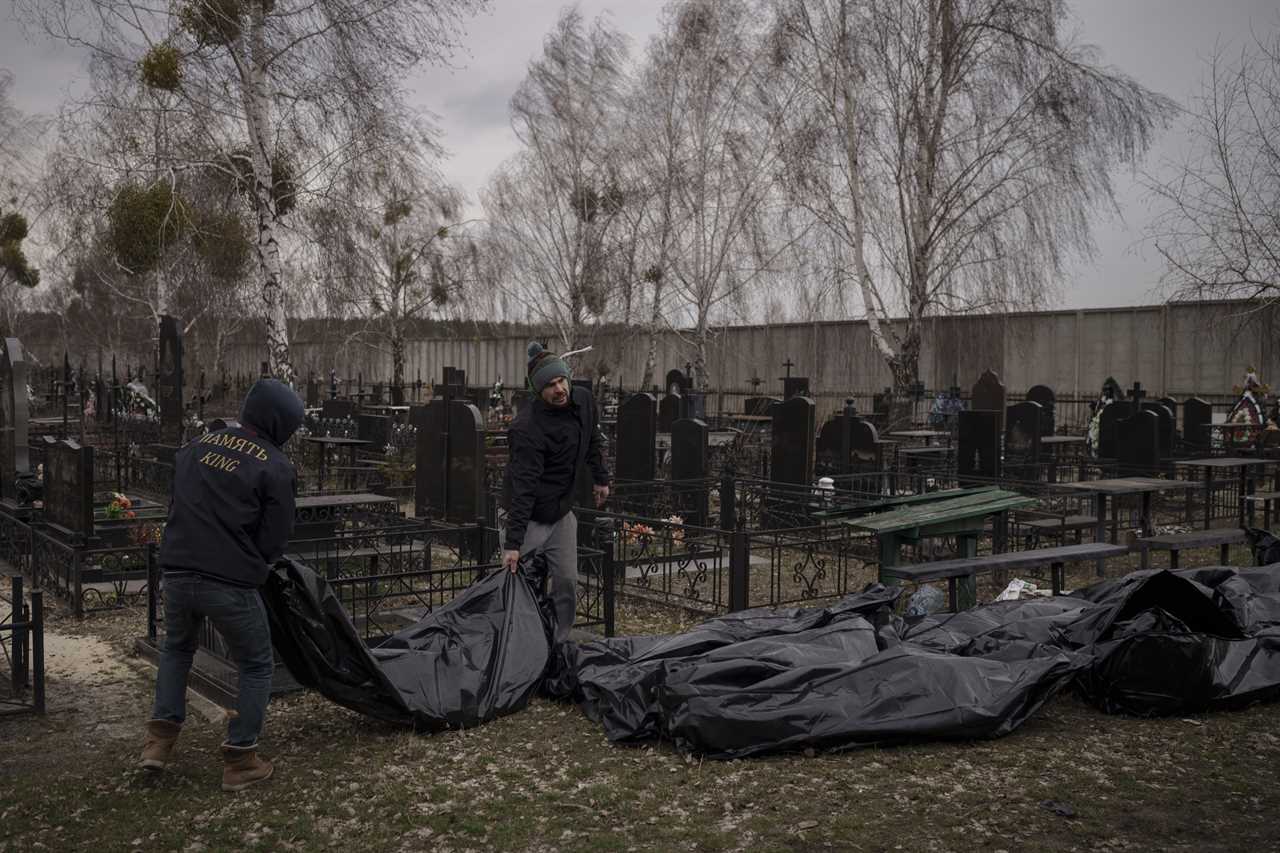 Russia’s slaughter of Ukrainians in Bucha ‘doesn’t look far short of genocide’, Boris Johnson says