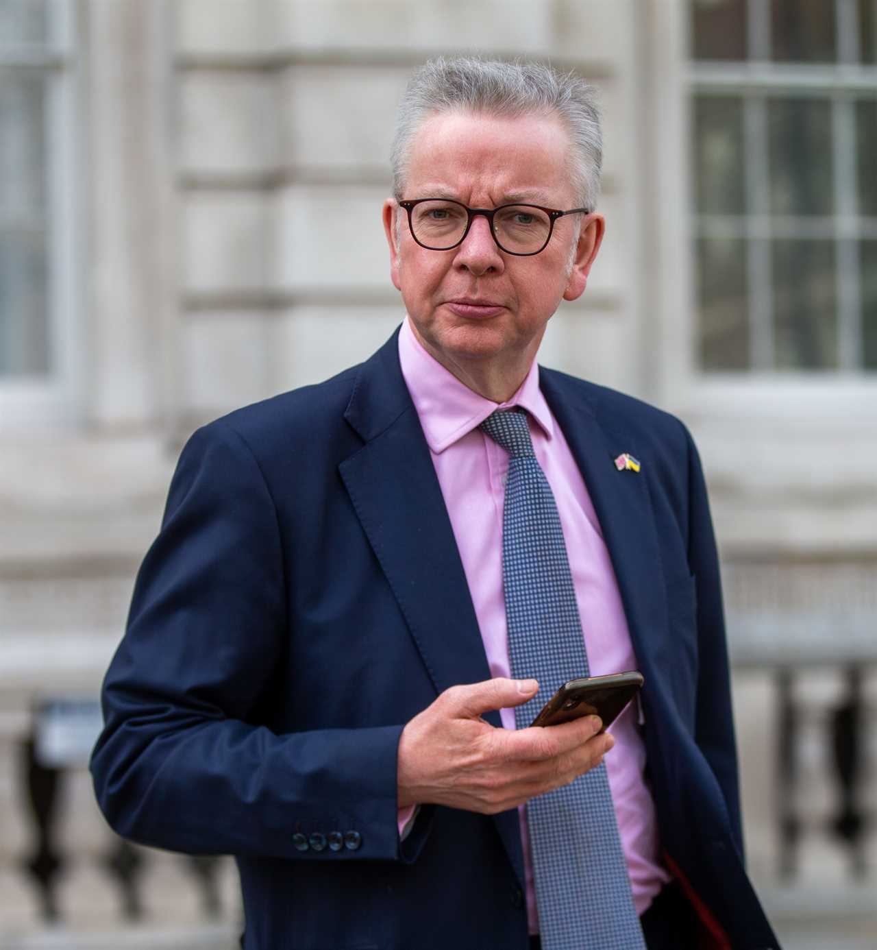 Top civil servant accuses Michael Gove of bullying in row over Ukrainian refugees