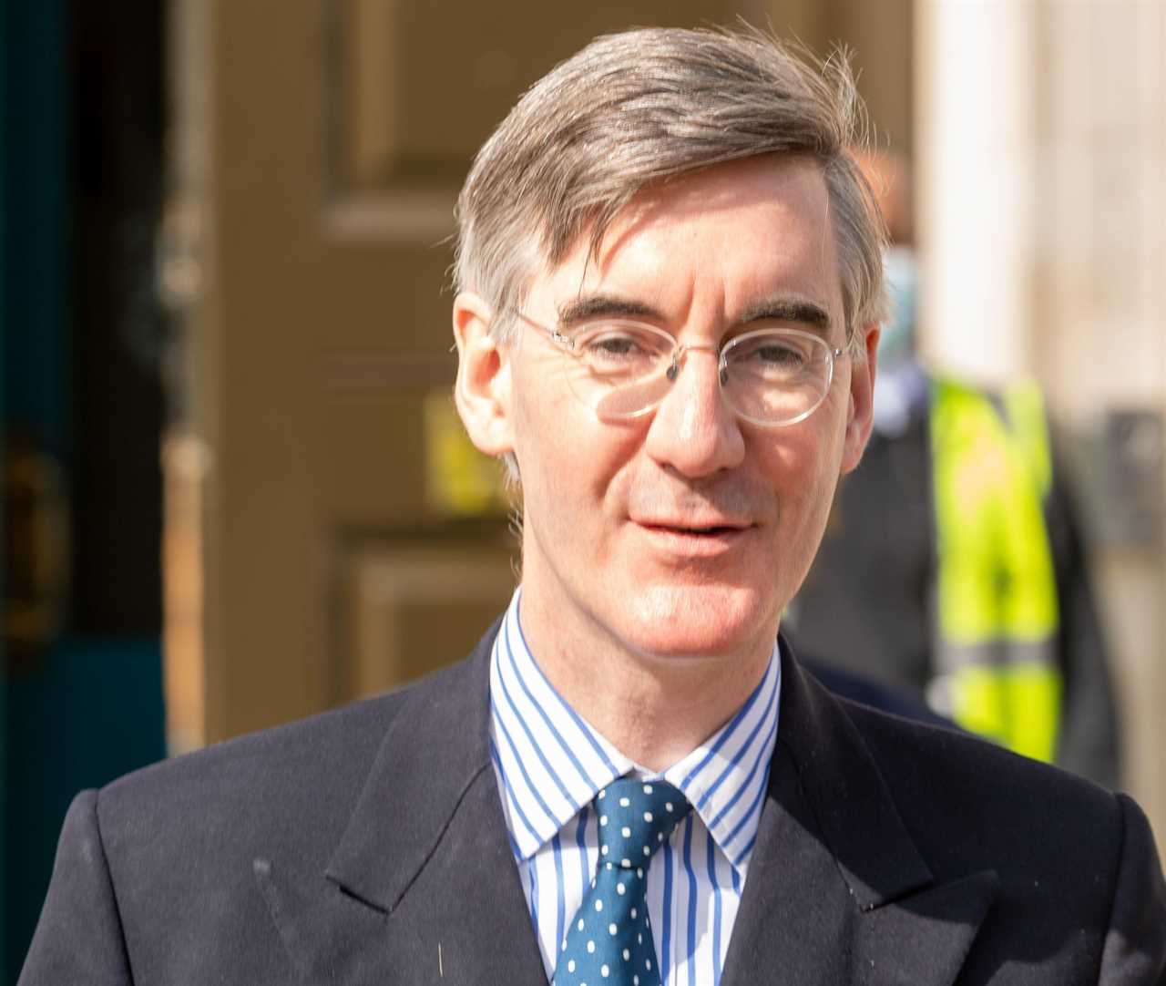 Boris Johnson backs Jacob Rees-Mogg’s push to get civil servants back in the office