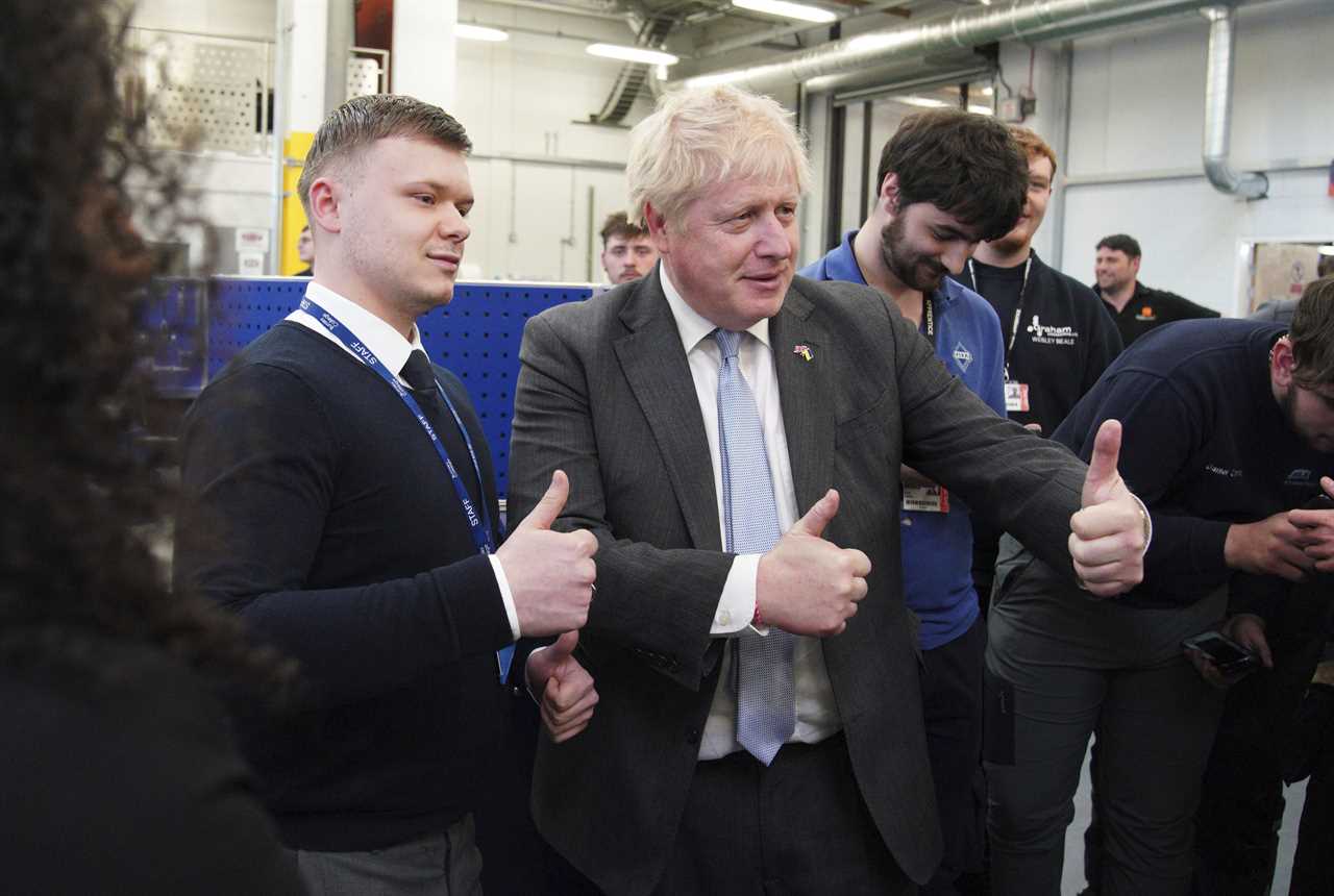 Boris Johnson proves he can handle pressure by sticking head in cooker