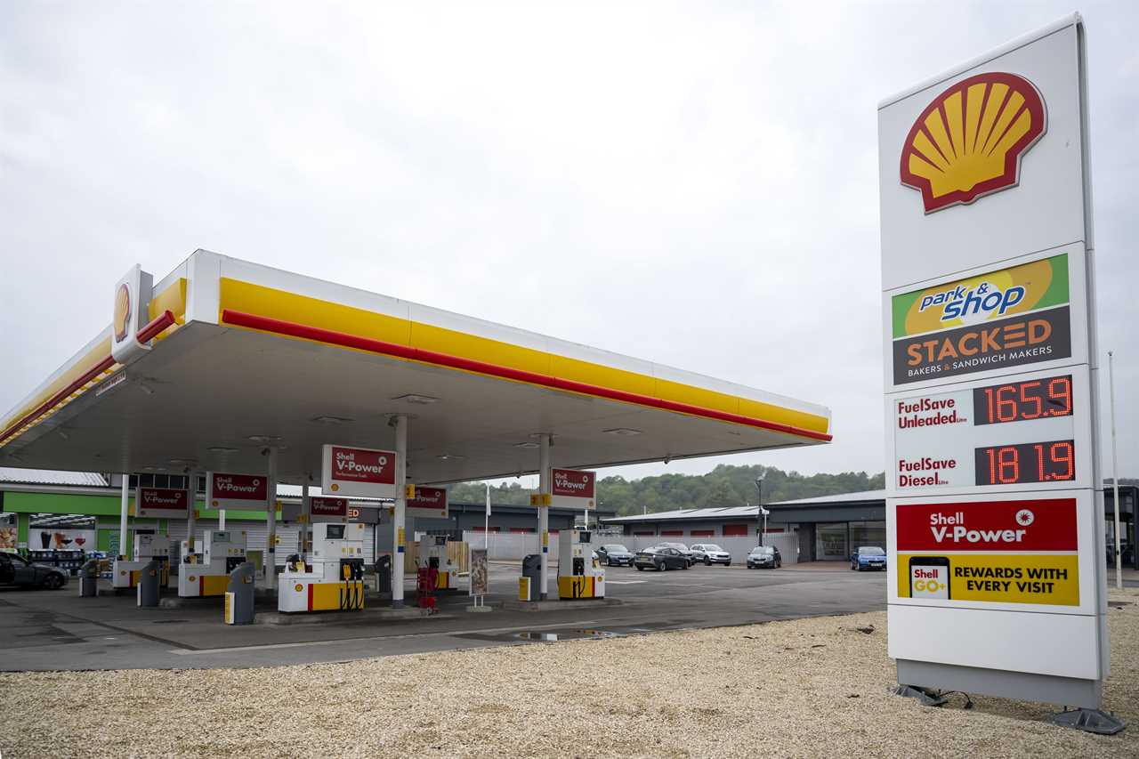 Rishi Sunak closer to slapping windfall tax on oil and gas companies’ huge profits