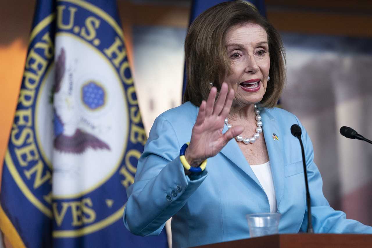 House Speaker Nancy Pelosi threatens to block UK trade deal with US over tensions in Northern Ireland