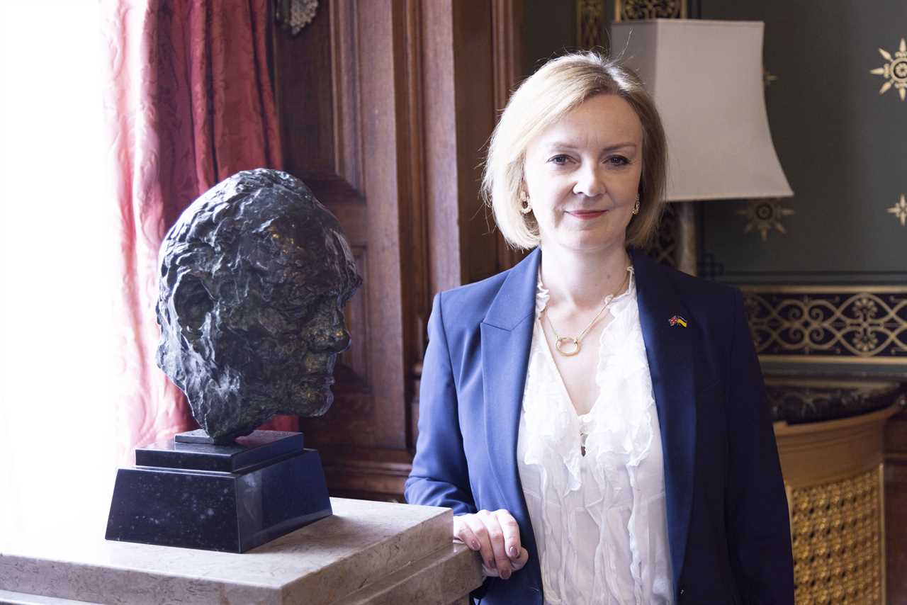 Liz Truss to remember Falklands war dead rather than celebrate 40th anniversary of victory