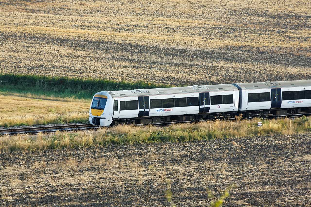 Keir Starmer must come clean and say if he supports rail strike chaos, demands minister