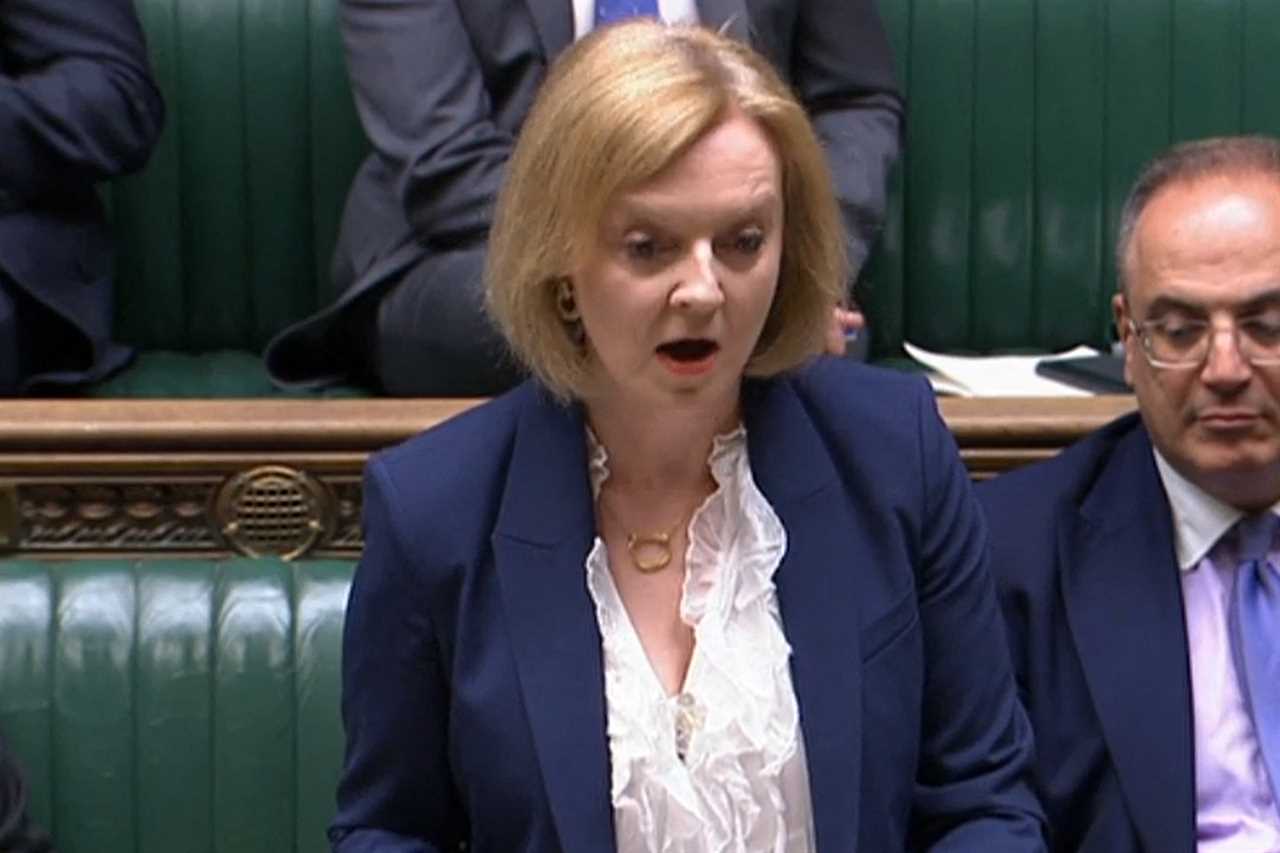 Liz Truss stares down EU chiefs and tables laws so Britain can rip up Brexit deal – as crunch vote due TONIGHT