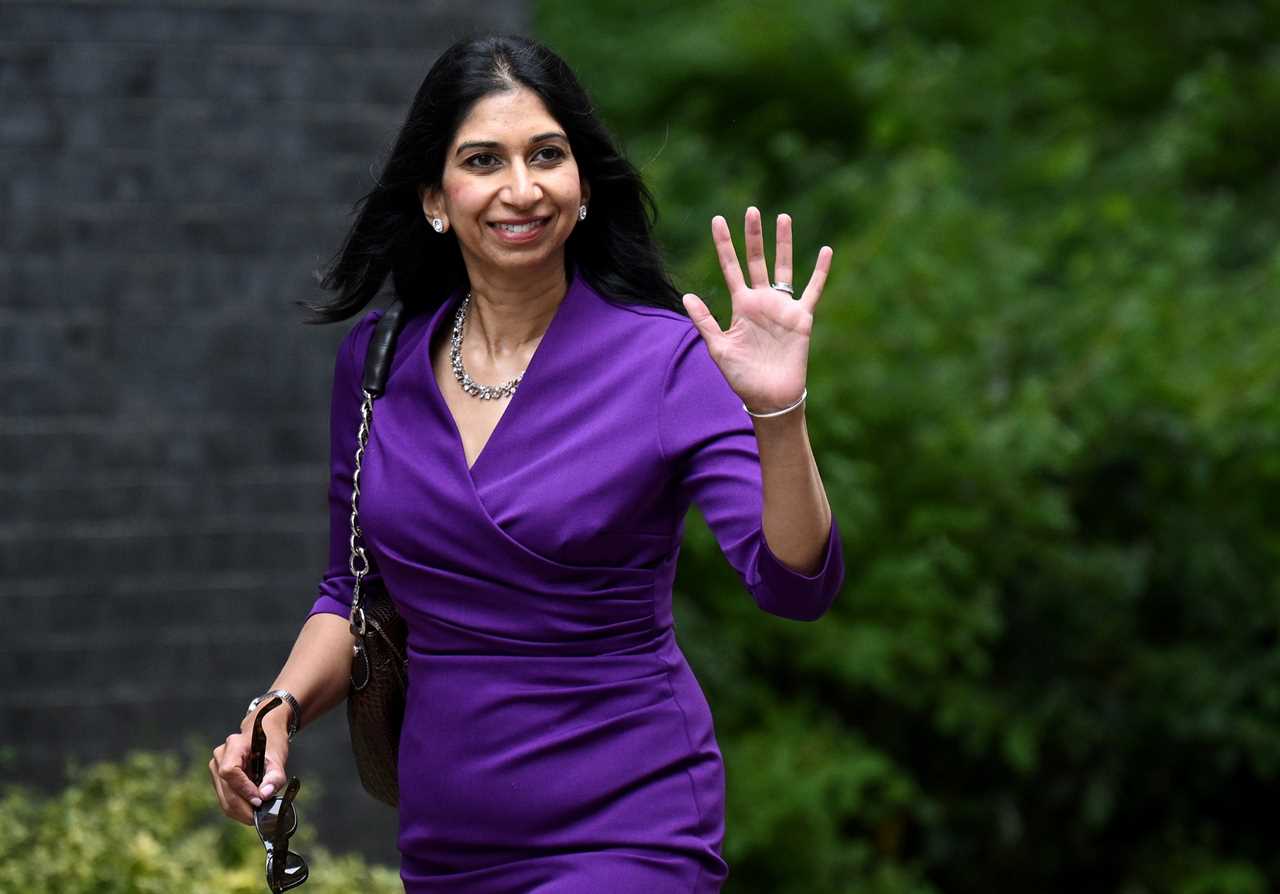 Suella Braverman says she is the one true Brexiteer