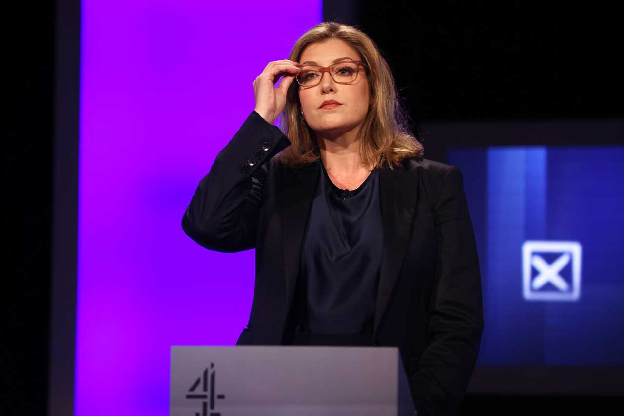 PM hopeful Penny Mordaunt urges rivals to stop the ‘black ops’ amid private helicopter row