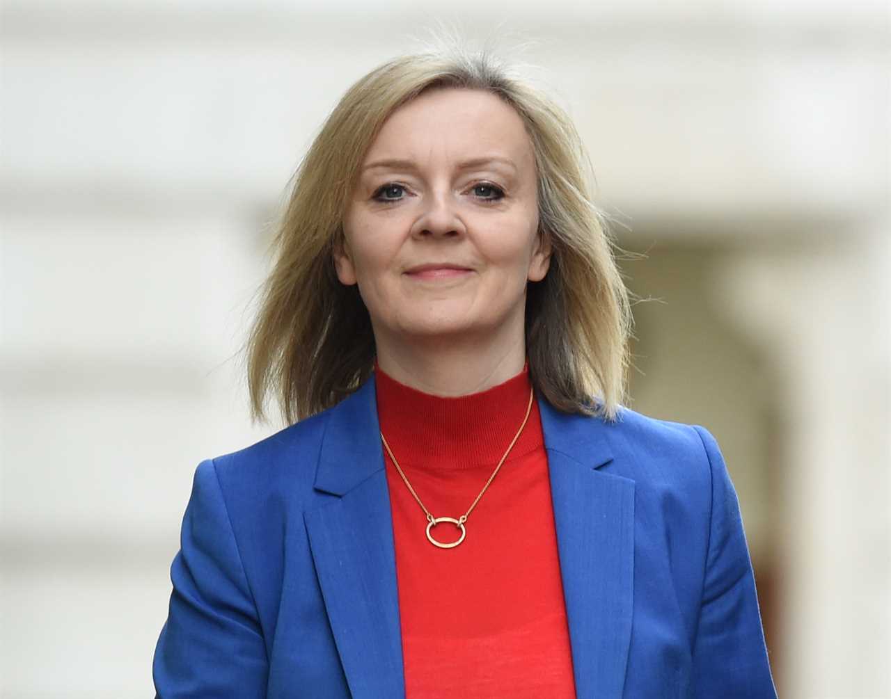 PM wannabe Liz Truss unveils biggest crackdown on trade union power since Margaret Thatcher