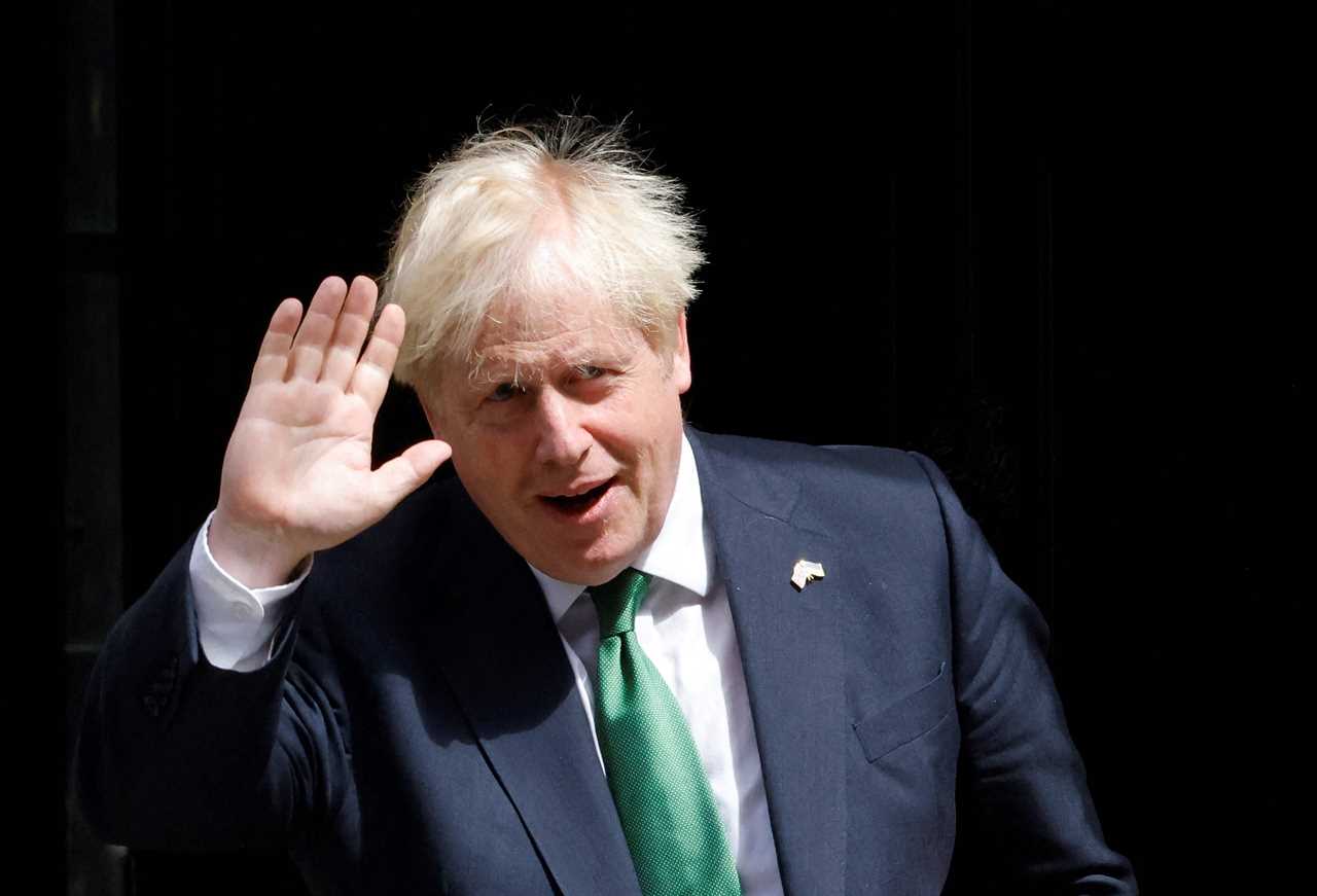 Tory HQ bombarded with over ‘14,000 letters’ telling them to stick with Boris Johnson