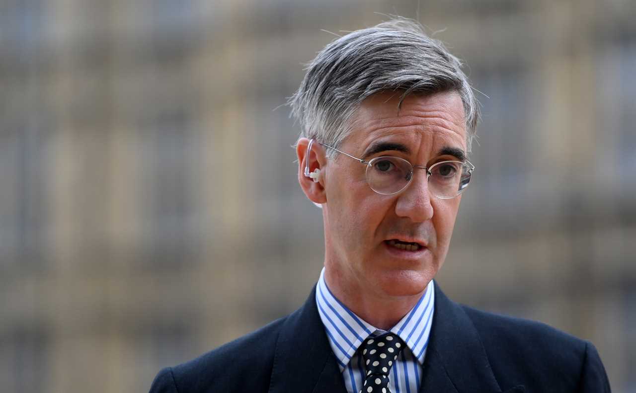 Jacob Rees-Mogg draws up deal to slash Whitehall Cabinet office in bid to save taxpayers £70million