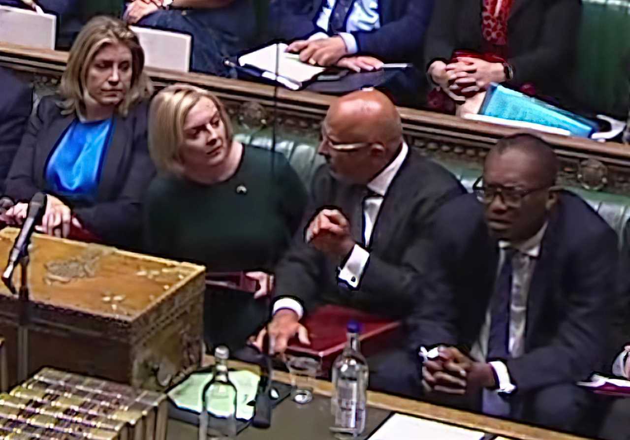 Dramatic moment Liz Truss was told about the Queen’s health during Commons debate