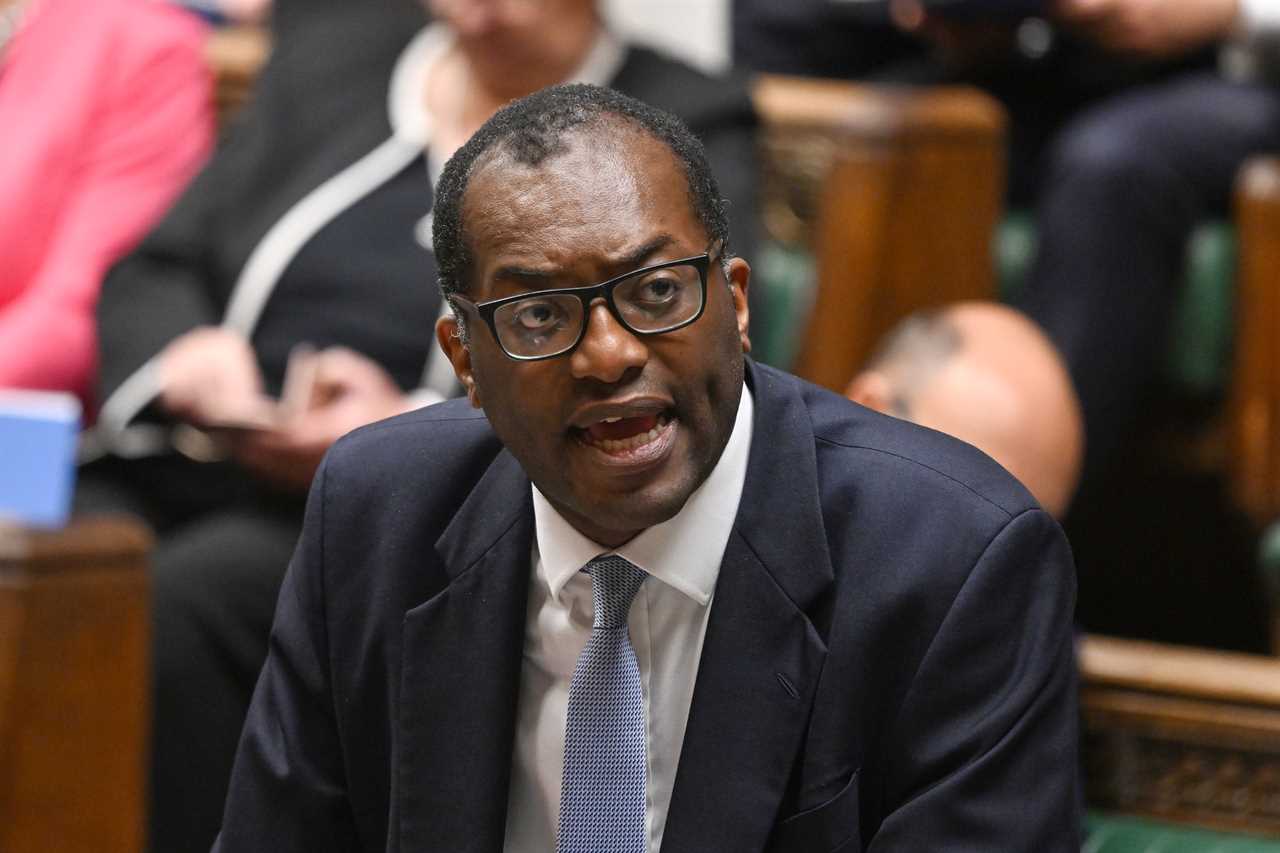 UK slips into recession but Chancellor Kwasi Kwarteng says it’ll be ‘shallow’ slump after Pound tanks