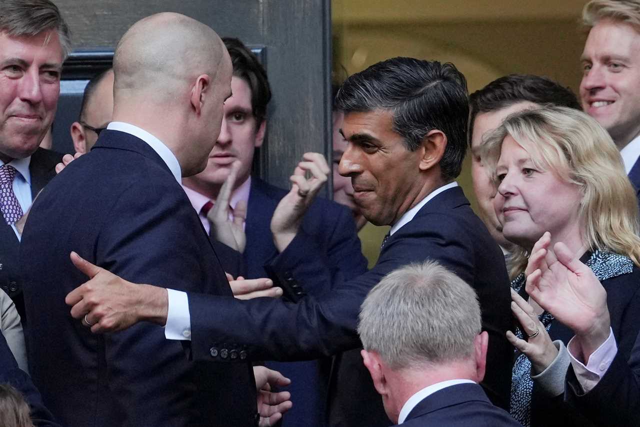 I’m a body language expert and Rishi Sunak revealed his competitive side when Tory MPs gave him hero’s welcome