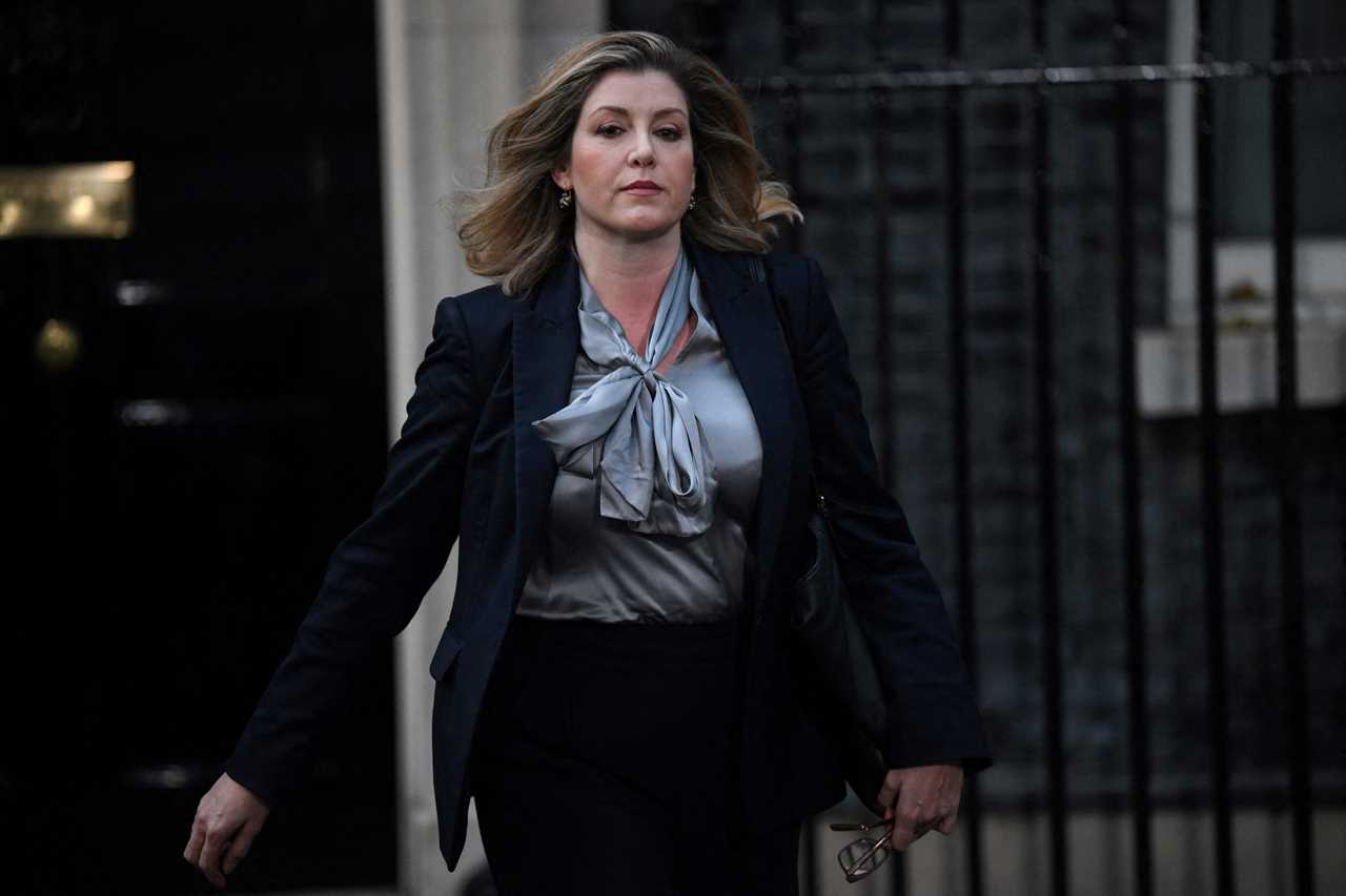 Fuming Penny Mordaunt storms out of No10 after being snubbed in Rishi Sunak’s controversial new Cabinet