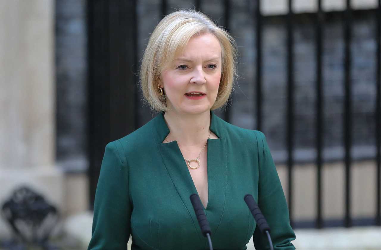 Thousands of secret Liz Truss texts could be in hands of left-wing UK papers after phone hack