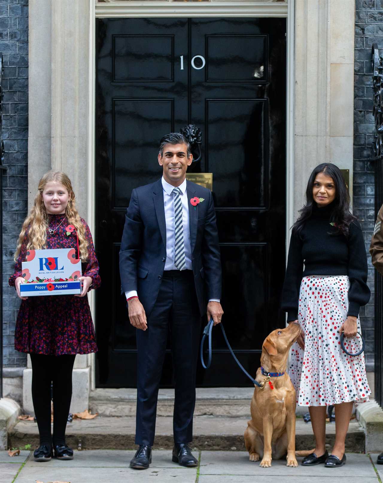 Rishi Sunak’s puppy given poppy as new PM donates to Royal British Legion
