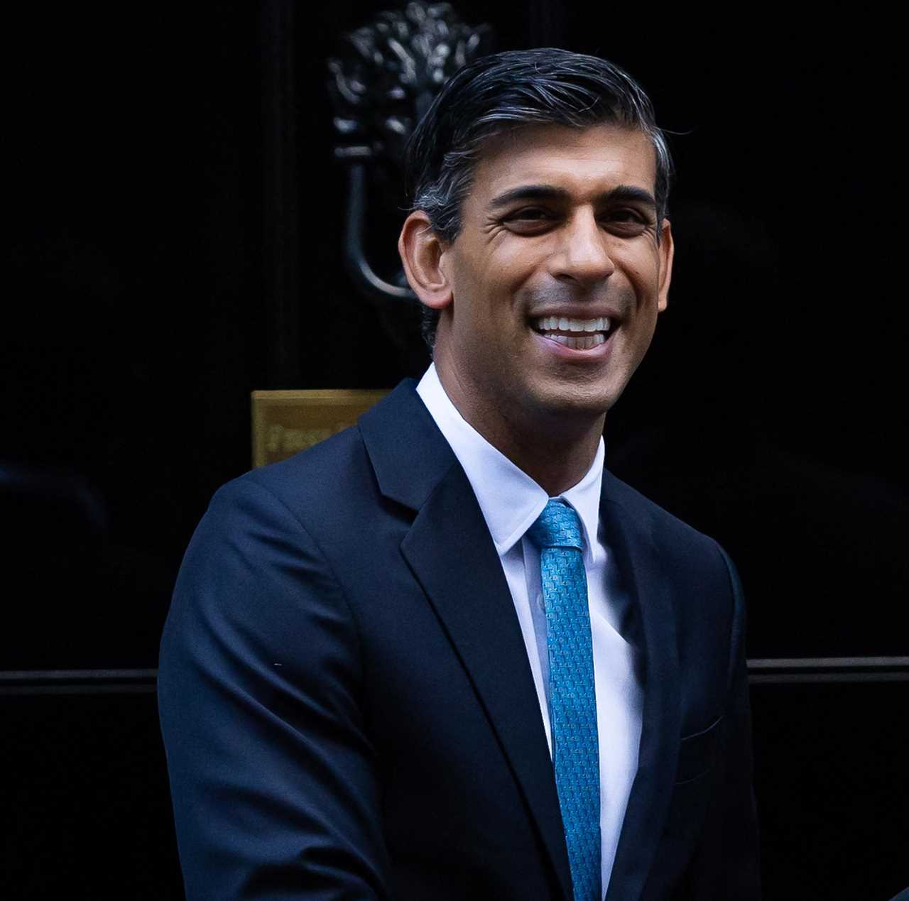 Government splurged £1.3m on sculpture for Rishi Sunak’s garden amid cost of living crisis