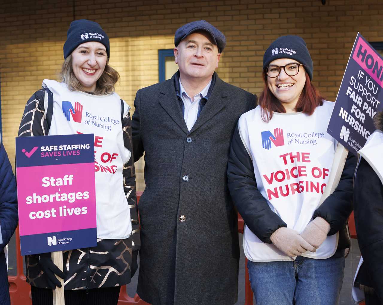 Stubborn union chiefs ‘risking patients’ lives’ by blocking emergency planning for ambulance strikes