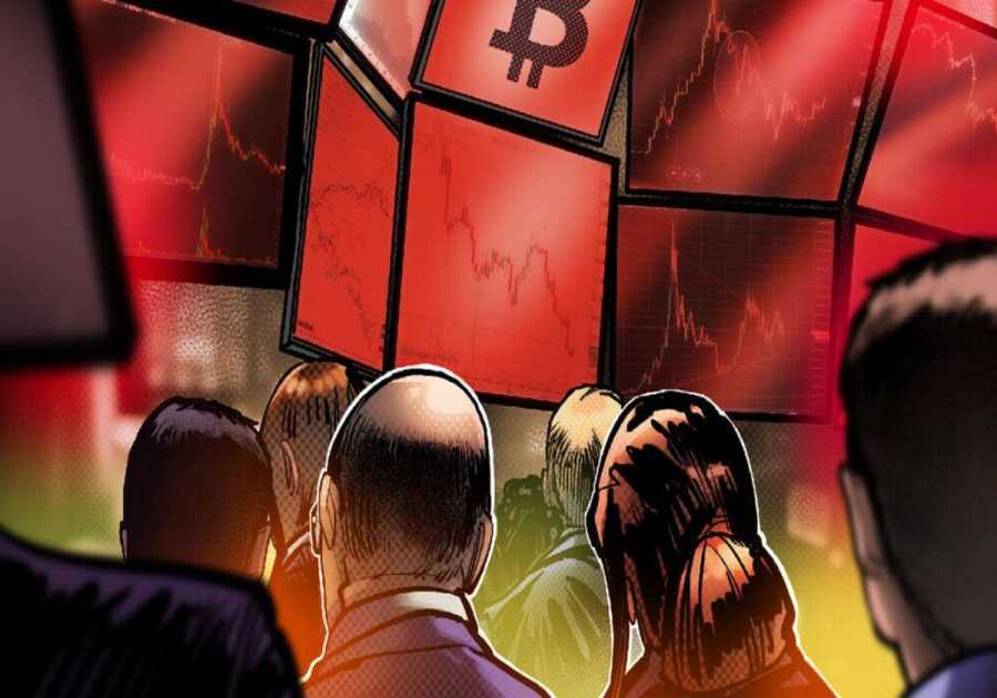 Bitcoin sees worst monthly close in 2 years as traders watch $16.7K