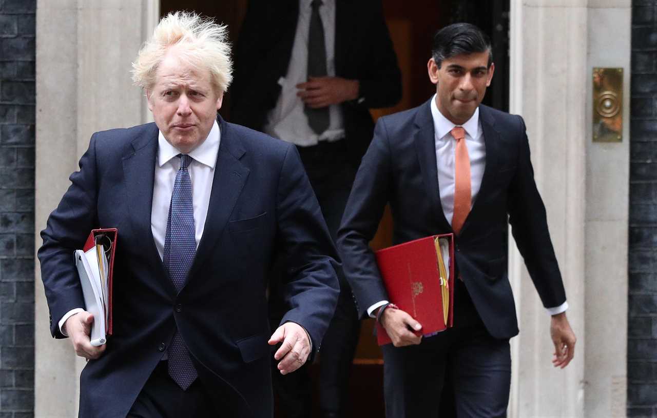 Boris Johnson branded a hypocrite after warning Rishi Sunak not to ditch hardline Brexit threats