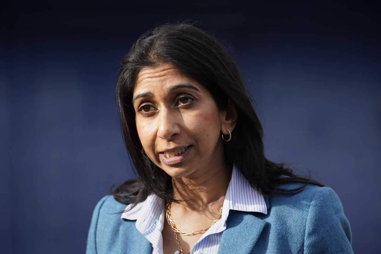 Suella Braverman vows to stop the boats with new law to crack down on migrants using human rights laws to stay in UK