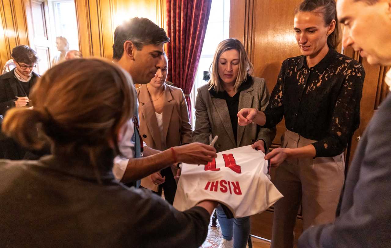 England’s Lionesses sign Rishi Sunak’s shirt as PM kickstarts drive to get all girls playing football at school