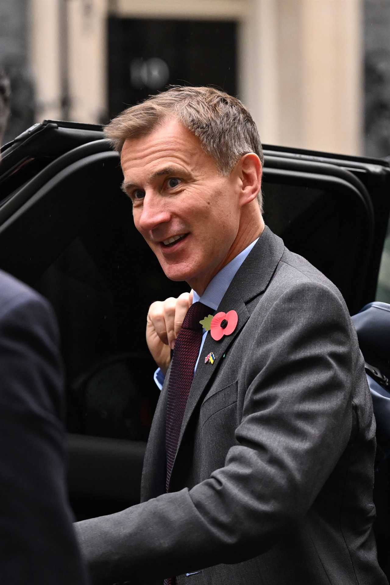Military heroes to receive £33m funding package from Jeremy Hunt for life on Civvy Street