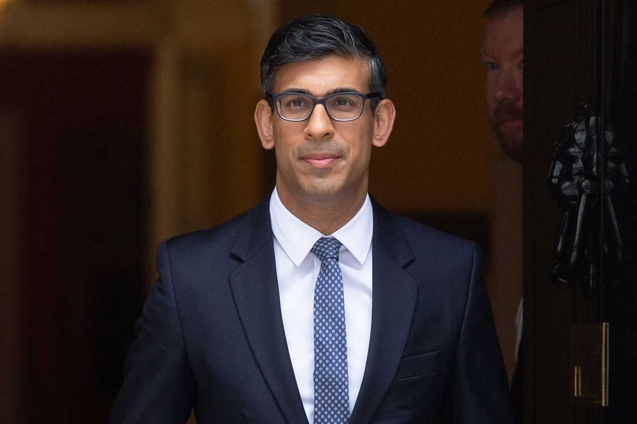 Rishi Sunak WINS crunch vote on Brexit deal despite Boris Johnson and Liz Truss leading Tory rebellion