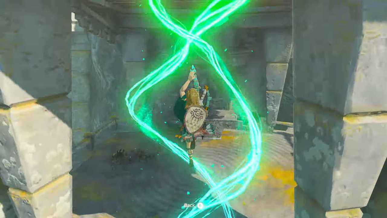 Link can turn anything into a weapon in Zelda: Tears of the Kingdom