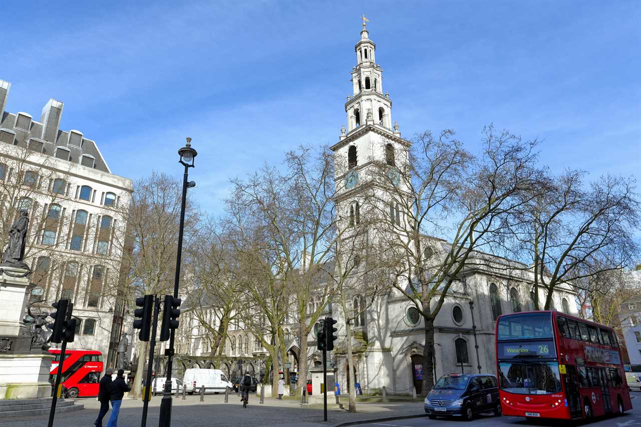 WWII hero Peter Brown to have full RAF funeral at historic church after hundreds came forward when he died alone