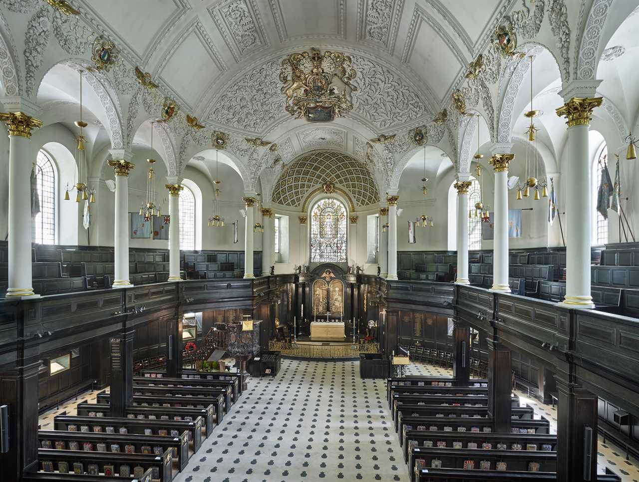 WWII hero Peter Brown to have full RAF funeral at historic church after hundreds came forward when he died alone