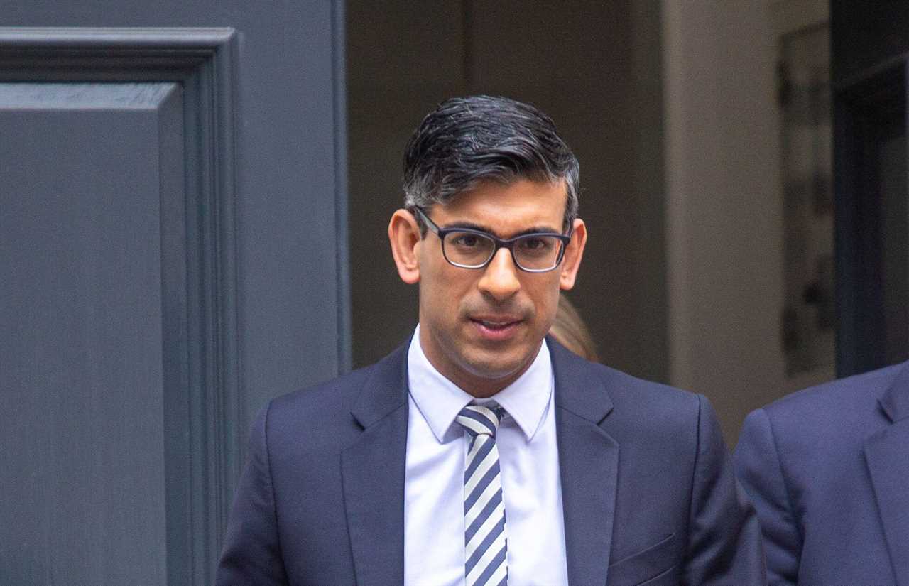 Alamy Live News. 2PMGNXY London, England, UK. 13th Apr, 2023. UK Prime Minister RISHI SUNAK is seen leaving Conservative Campaign Headquarters after being interviewed by ConservativeHome. (Credit Image: ¿ Tayfun Salci/ZUMA Press Wire) EDITORIAL USAGE ONLY! Not for Commercial USAGE! This is an Alamy Live News image and may not be part of your current Alamy deal . If you are unsure, please contact our sales team to check.