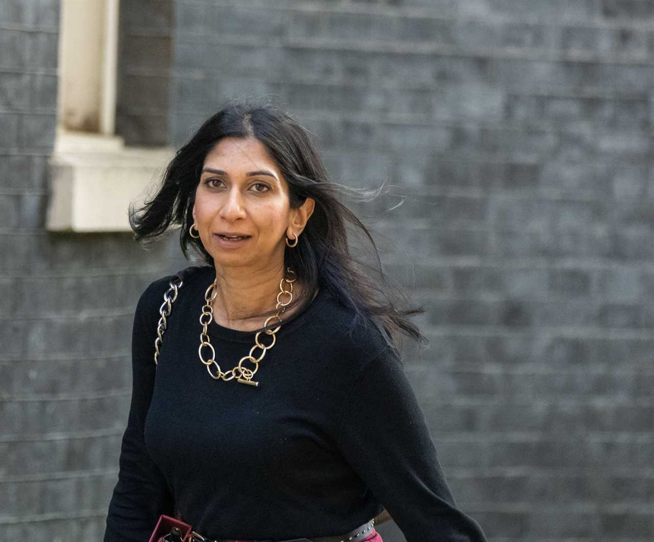 Rishi Sunak admits fruit picker visas could reach 55,000 next year despite Braverman saying she wants to train up Brits