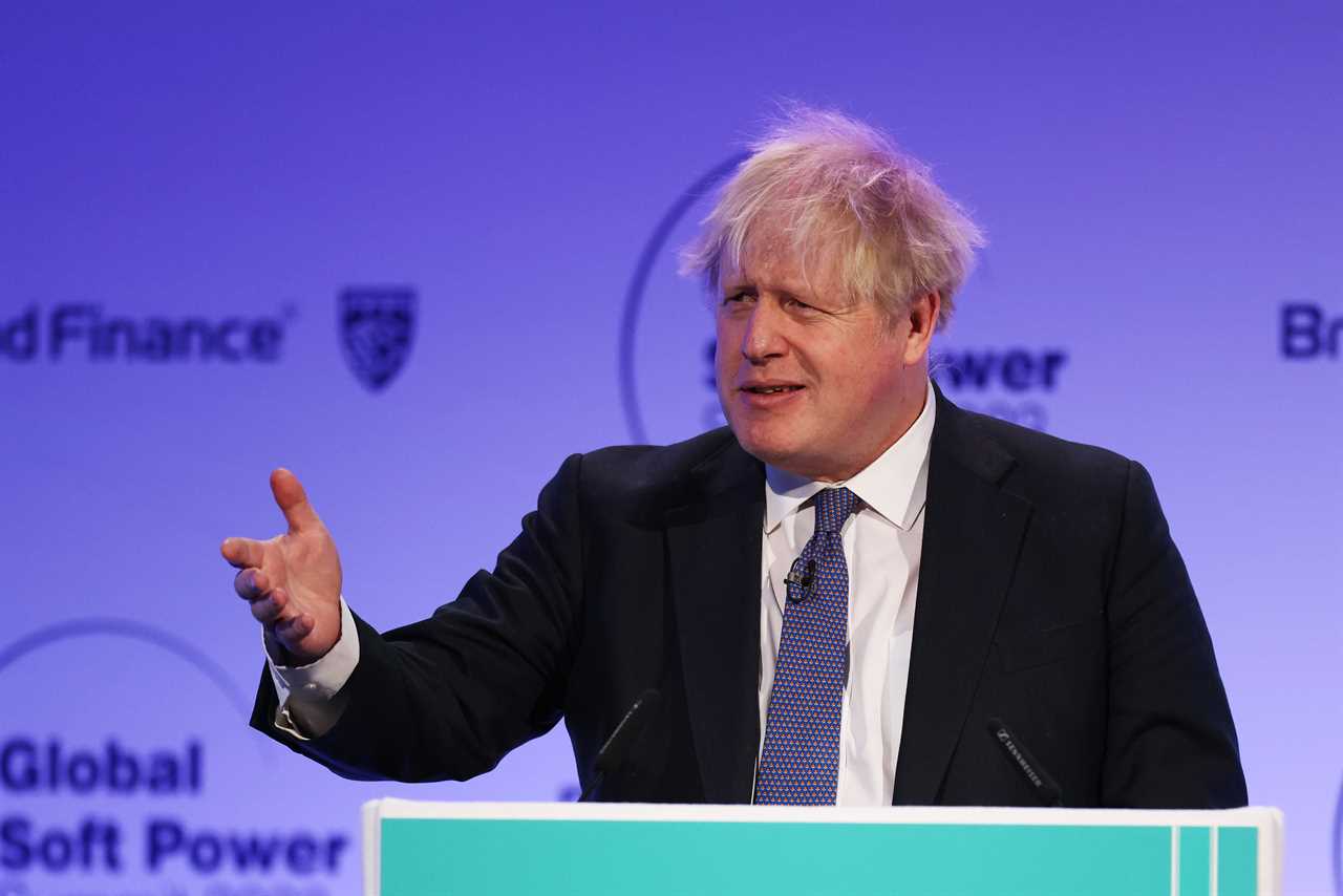 Boris Johnson to send all his unredacted WhatsApp messages to Covid inquiry in swipe at Rishi