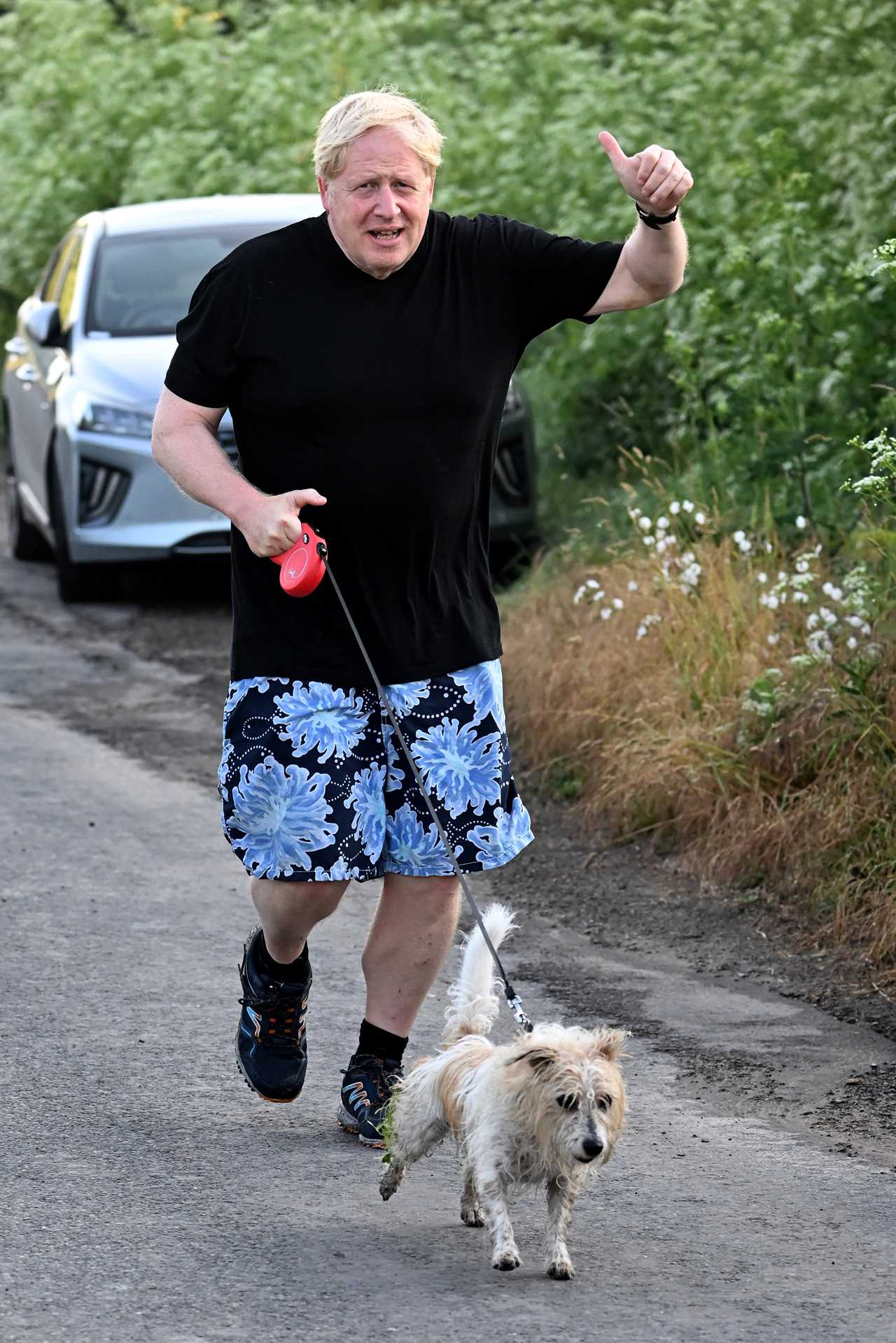 Boris Johnson spotted on run with dog as he ‘failed to tell Nadine Dorries her peerage was rejected 4 months ago’