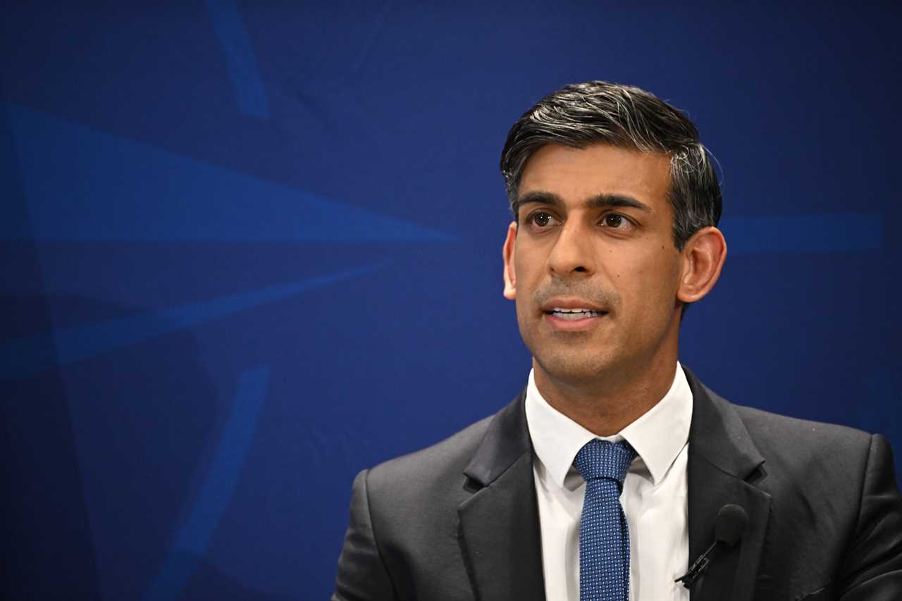 Exact wage rises for one million public sector workers including teachers and police revealed by Rishi Sunak