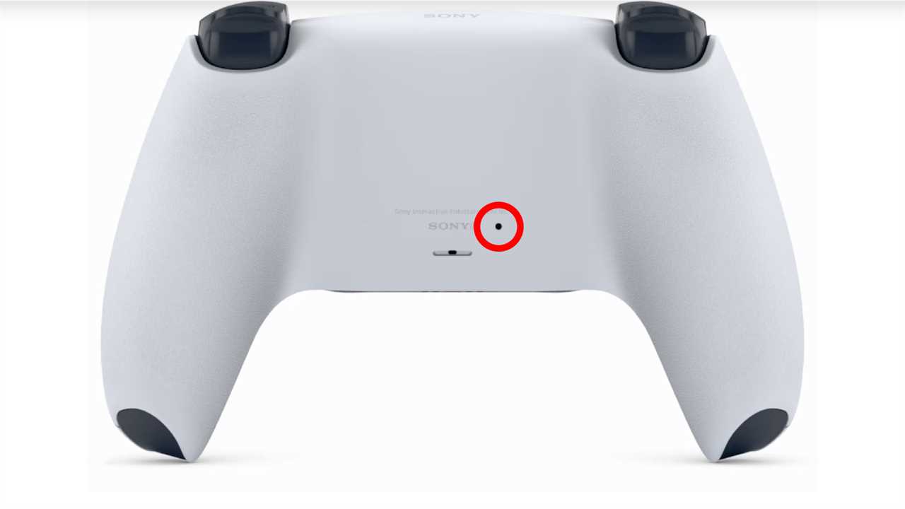 PS5 owners are just realizing why the controller has a mysterious tiny hole on the back – it’s so useful once you know