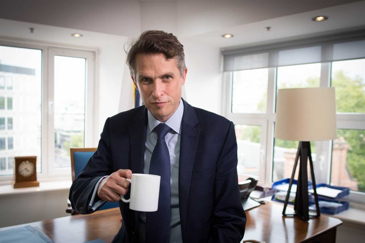 Sir Gavin Williamson ordered to apologize for 'bullying' former chief whip Wendy Morton over Queen's funeral tickets