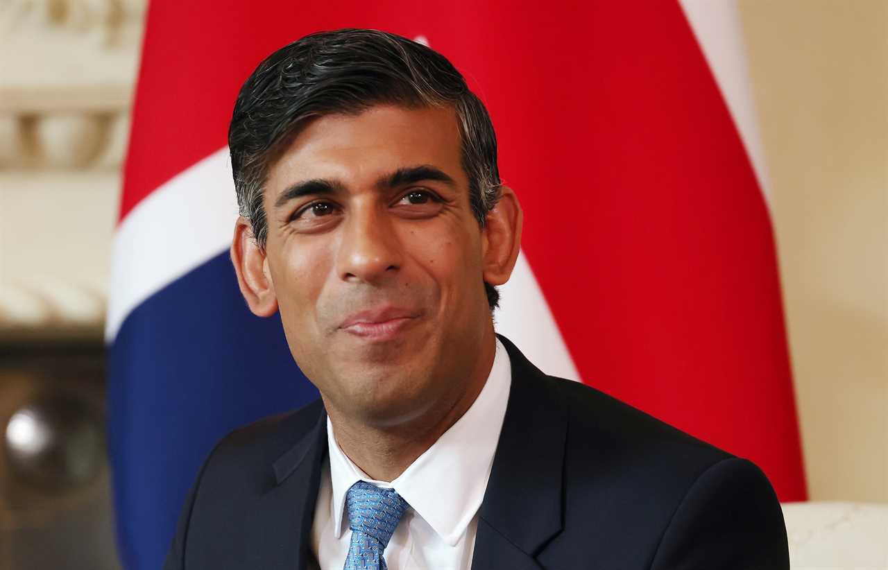 Rishi Sunak to End Onshore Wind Ban to Prevent Tory Rebellion