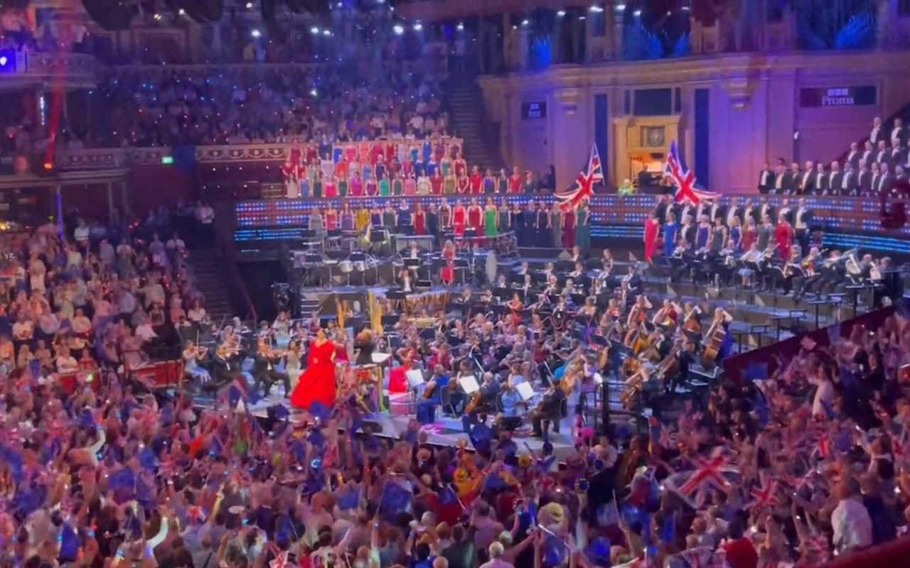 Rishi Sunak hits back at Remoaners after EU flag protest at Last Night Of The Proms