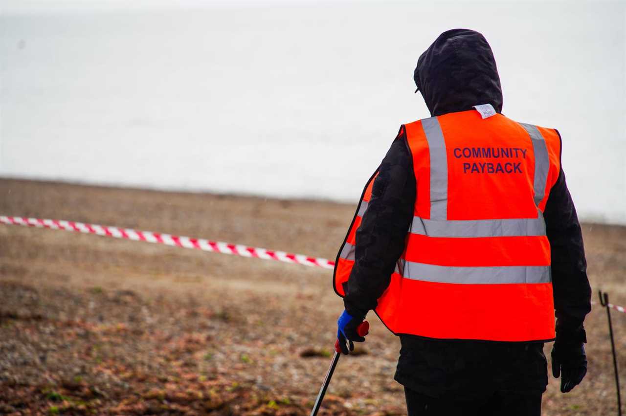 Yobs Forced to Clean Up Beaches in Community Payback Drive