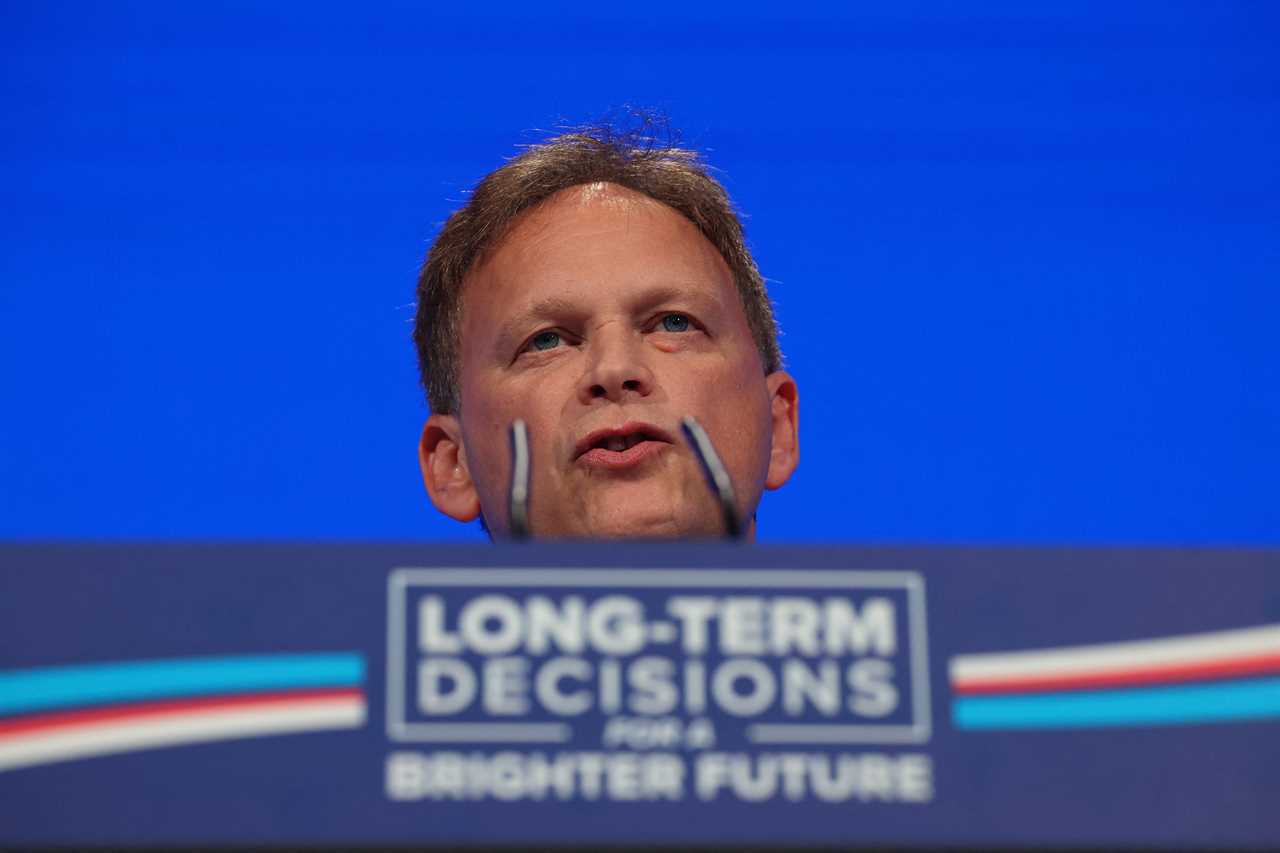 Grant Shapps branded a newly-minted cretin by Russia in escalating Ukraine conflict