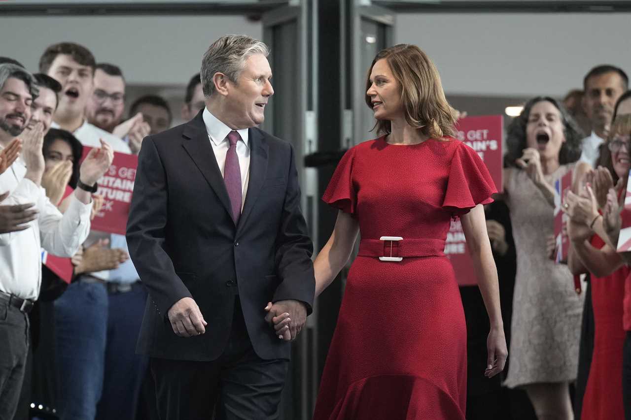 Keir Starmer Rolls Up His Sleeves as He Bids to Banish Corbyn's Ghost & Leads Ovation for Israel at Labour Conference