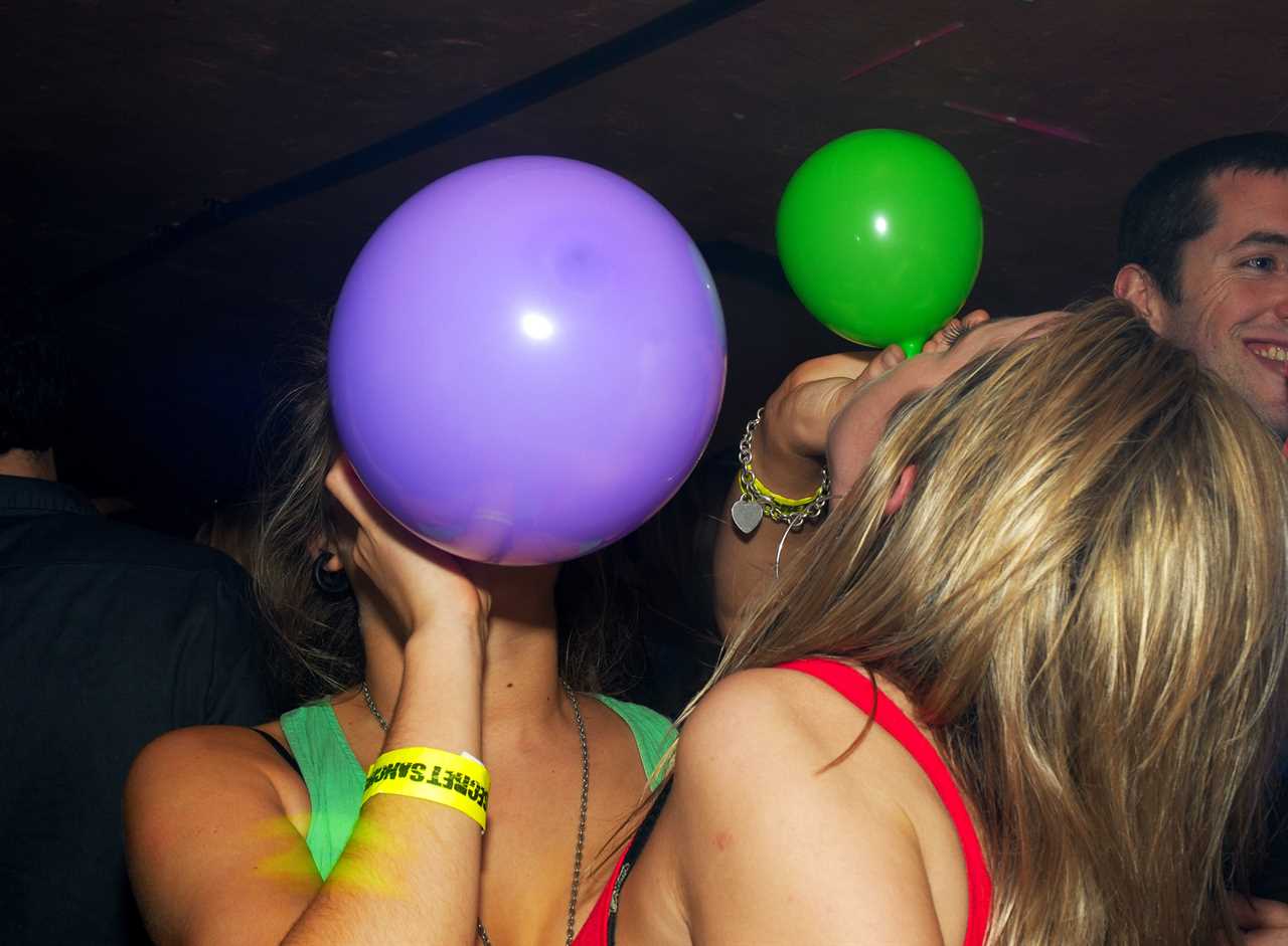 Laughing Gas to be Banned: Serious Users Face Jail Time