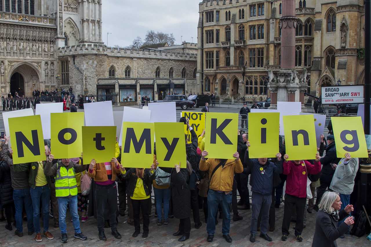 Fury as anti-monarchists plan boat demo against State Opening of Parliament