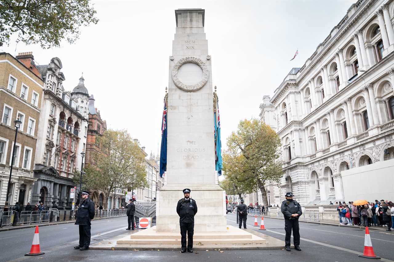 Cenotaph to Receive 24-Hour Police Guard for Remembrance Commemorations