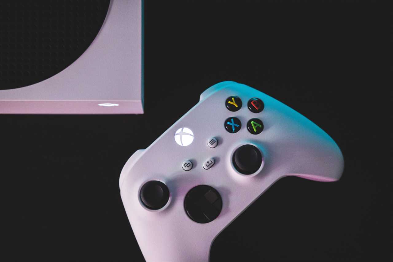 Leaked Xbox Series X in White Sparks Concerns Among Fans