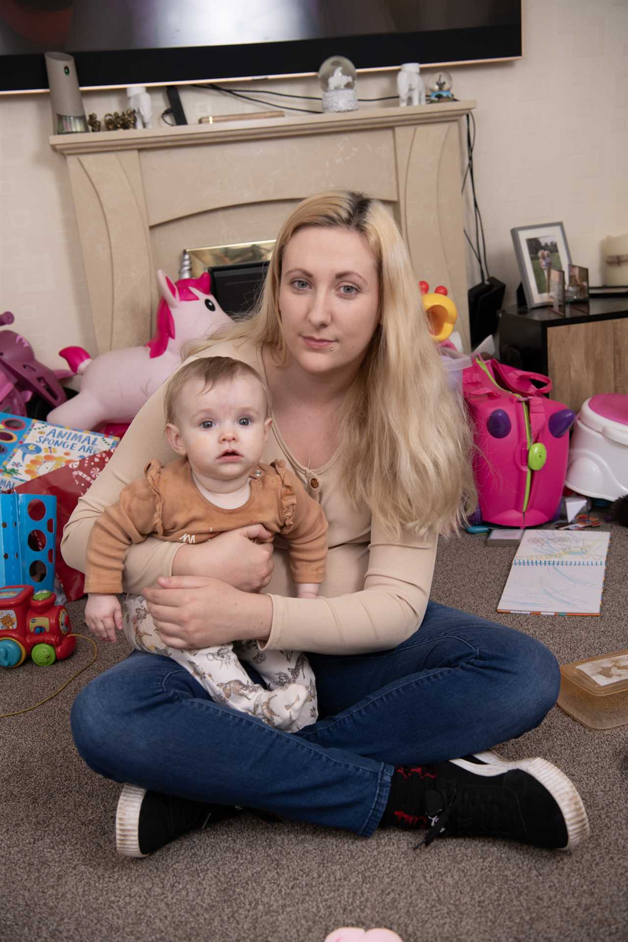 Single Mum Faces Hidden Tax Trap, Deterred from Returning to Work