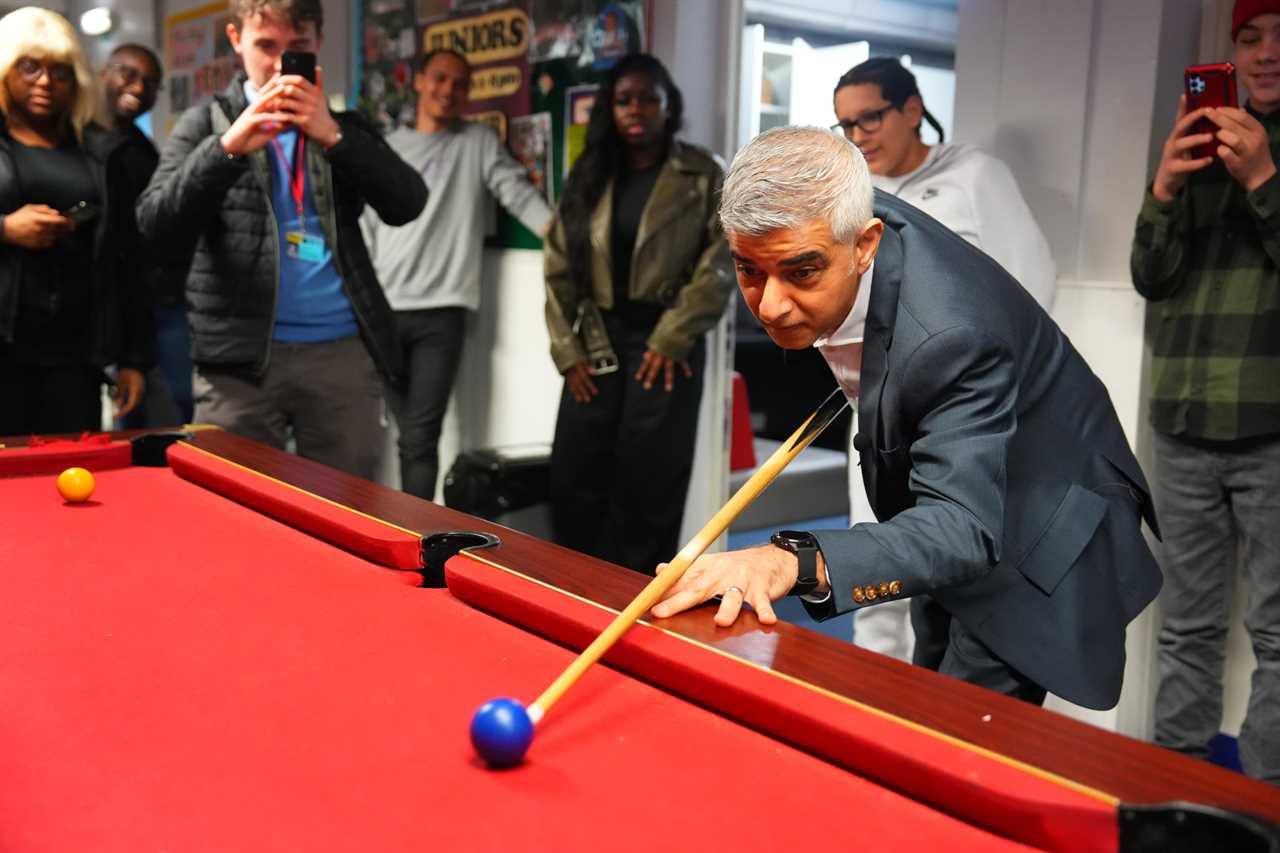 Sadiq Khan's Pool Performance Raises Eyebrows During Youth Club Visit